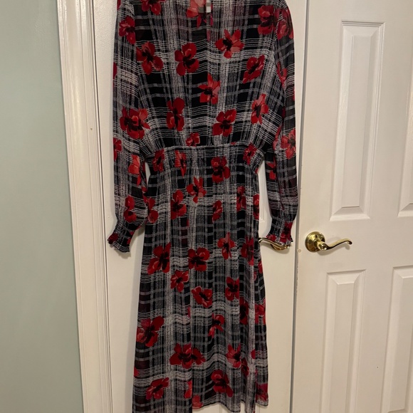 Floral Plaid Smocked Long Sleeve Dress - Picture 5 of 9
